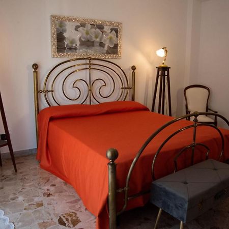 B&B Palazzo Armini Rogliano Bagian luar foto