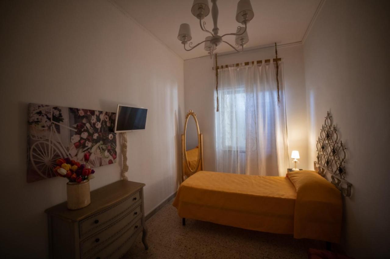 B&B Palazzo Armini Rogliano Bagian luar foto